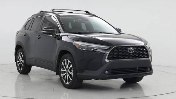 TOYOTA COROLLA CROSS 2022 7MUDAABG4NV011446 image